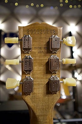 Gibson Tribute Vàng