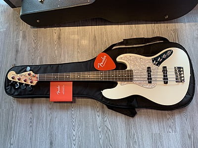 Fender Jazz Bass 5 Strings