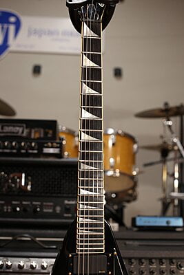 ESP E-II Arrow Đuôi Cá Đen