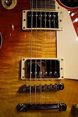 Gibson standard đỏ gụ