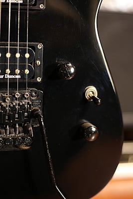 Jackson soloist black