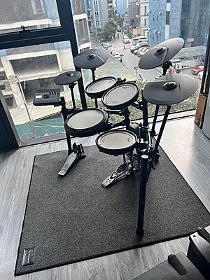 Roland TD17 KV-electro drum set Roland TD17 KV-electro drum set