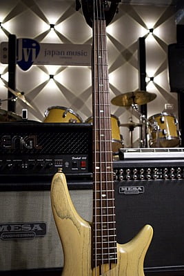 Bass Ibanez SR630
