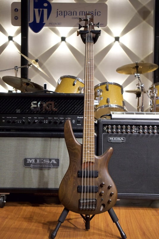 Bass Ibanez SR635