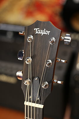 Taylor 214 ce plus
