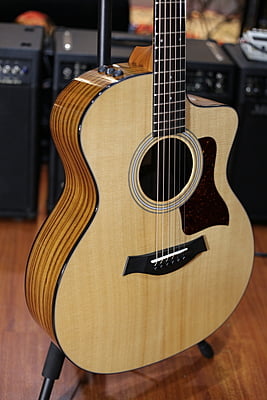 Taylor 214 ce plus