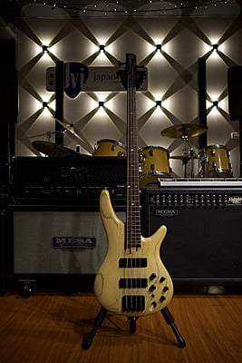 Bass Ibanez SR630