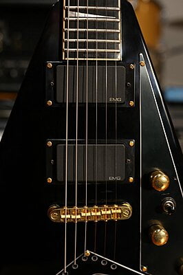 ESP E-II Arrow Đuôi Cá Đen