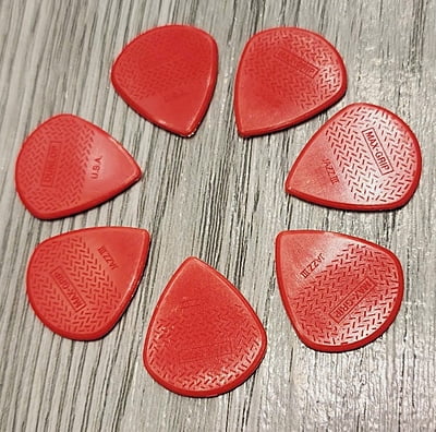 Pick Jim Dunlop Max Grip Jazz III Nylon