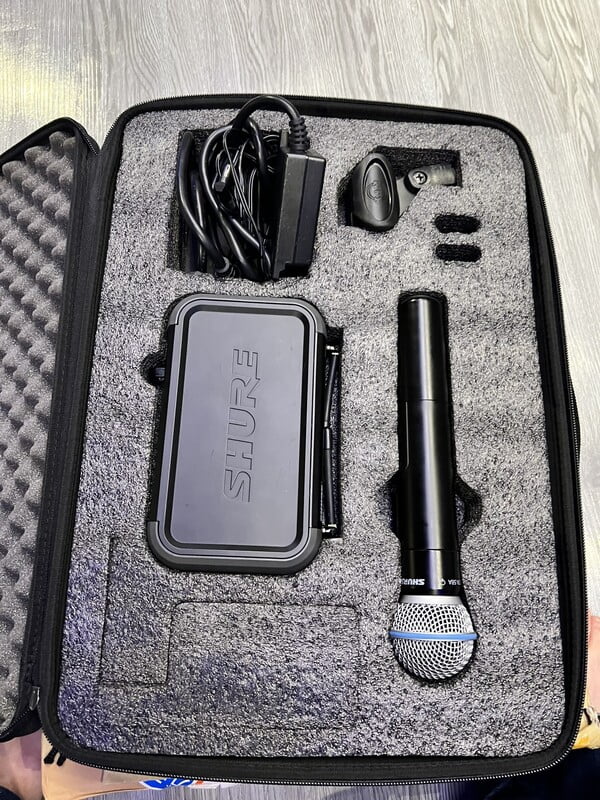 Shure Beta 58A Wireless