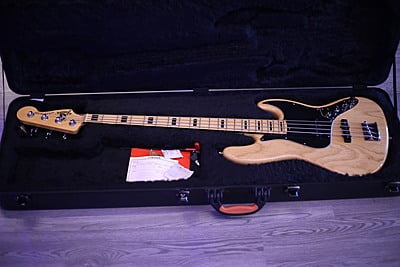 Fender deluxe active jazz bass / made in usa Fender deluxe active jazz bass / made in usa