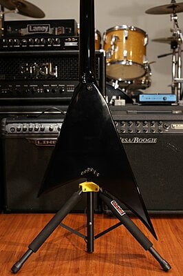 ESP E-II Arrow Đuôi Cá Đen