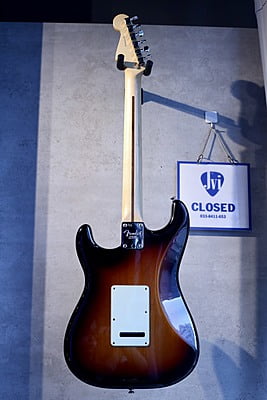 Fender Professional HSS 3-tone Sunburst