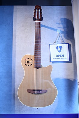Godin Multiac Grand Concert Duet nylon Godin Multiac Grand Concert Duet nylon