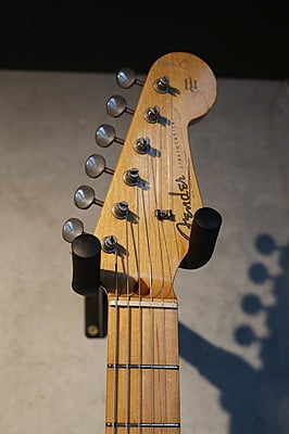 Fender ST-57