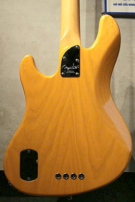Fender American Deluxe Ash Jazz Bass Butterscotch Blonde Rosewood Fretboard/ made in usa Fender American Deluxe Ash Jazz Bass Butterscotch Blonde Rosewood Fretboard/ made in usa