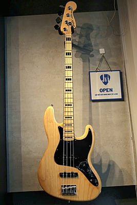 Fender jazz bass Deluxe N3 / made in usa